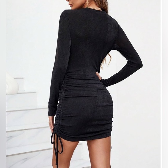 Lioness Black Long Sleeve Dress - Picture 2 of 13